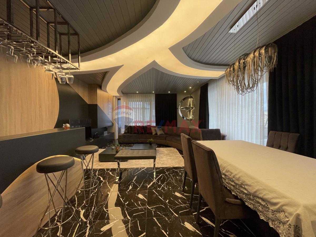 Fenerbahçe'de Kısmi Deniz Manzaralı Net 150m² 4+1 Satılık Daire