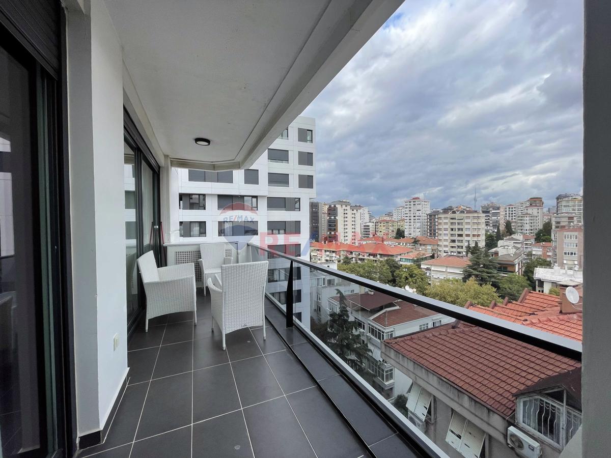 Fenerbahçe'de Kısmi Deniz Manzaralı Net 150m² 4+1 Satılık Daire