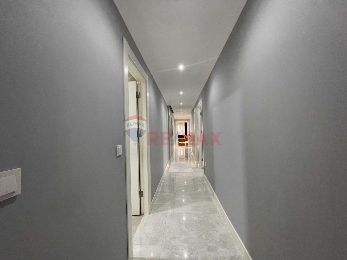 Fenerbahçe'de Kısmi Deniz Manzaralı Net 150m² 4+1 Satılık Daire