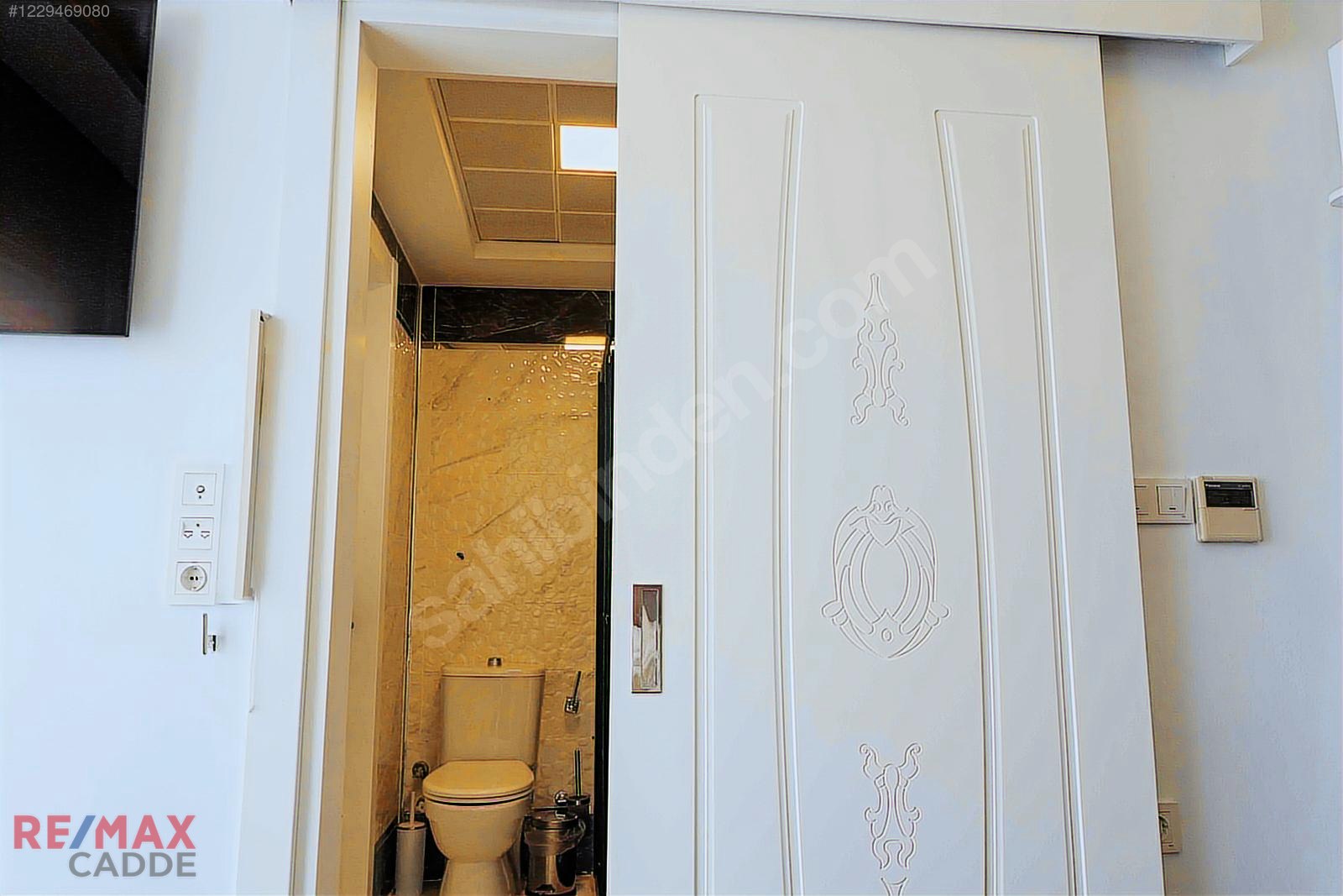 Suadiye'de Hazım Tepeyran Sok'da 3+1 Satılık 96 m2 Net Daire