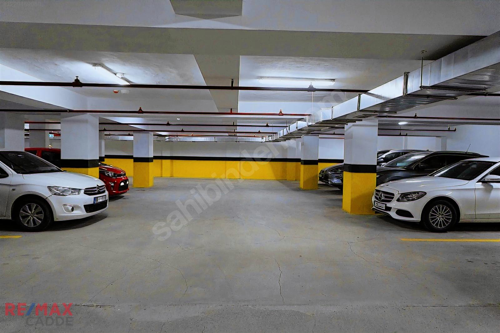 Suadiye'de Hazım Tepeyran Sok'da 3+1 Satılık 96 m2 Net Daire