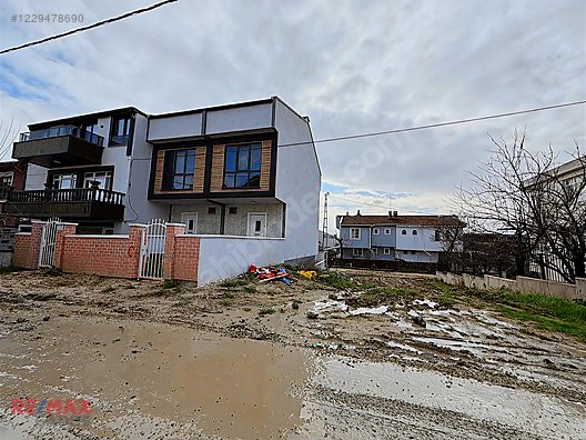 Silivri'de E5'E Yakın 225 m2 Villa İmarlı Satılık Arsa