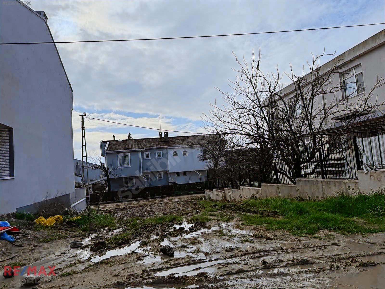 Silivri'de E5'E Yakın 225 m2 Villa İmarlı Satılık Arsa