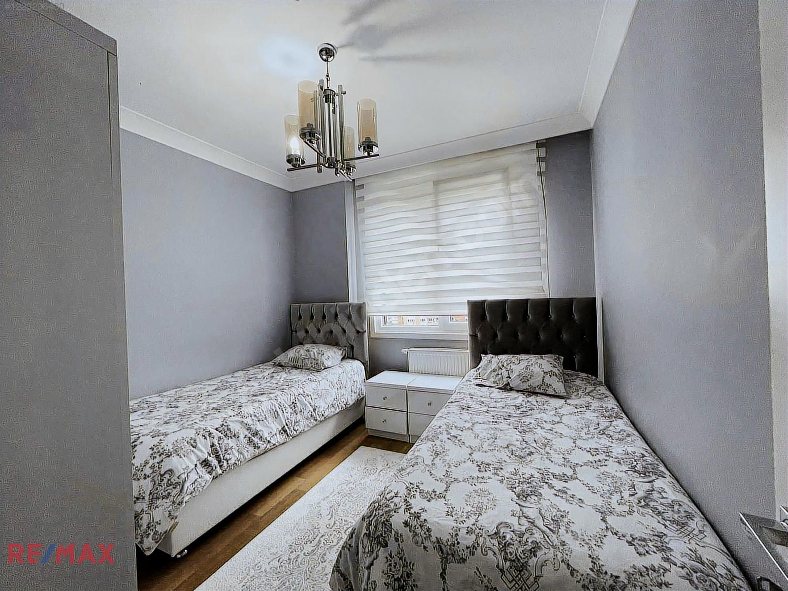 Fenerbahçe'de Kısmi Deniz Manzaralı Net 150 m2 3+1 Satılık Daire