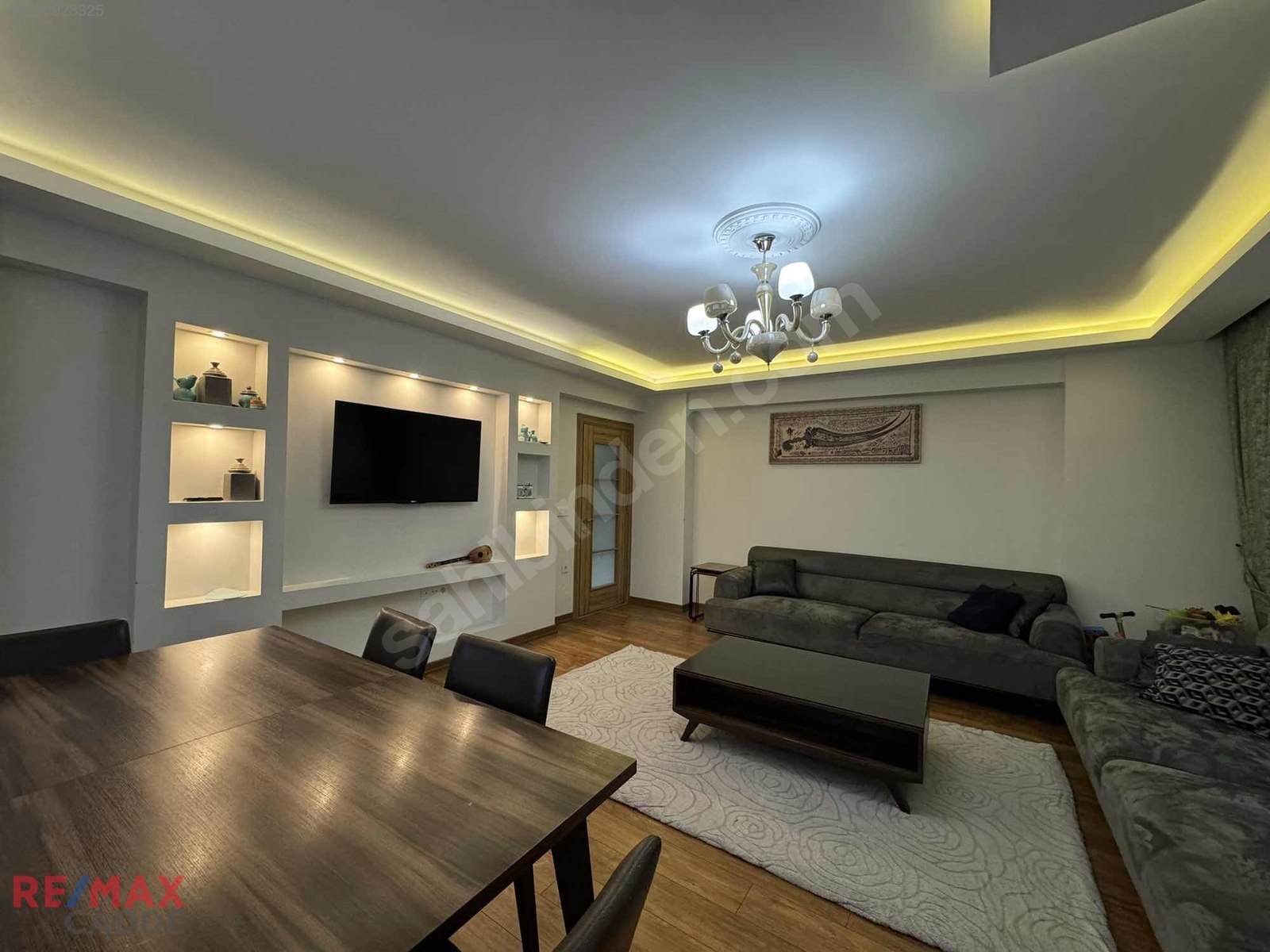 Kartal Karlıktepe 5+2 Teraslı Özel Yapılı Satılık Dubleks Daire
