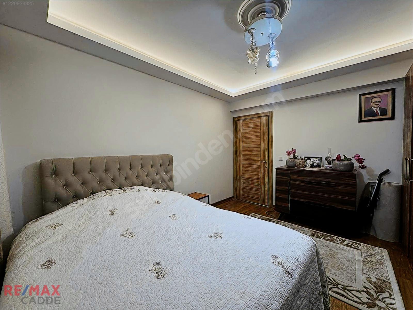 Kartal Karlıktepe 5+2 Teraslı Özel Yapılı Satılık Dubleks Daire