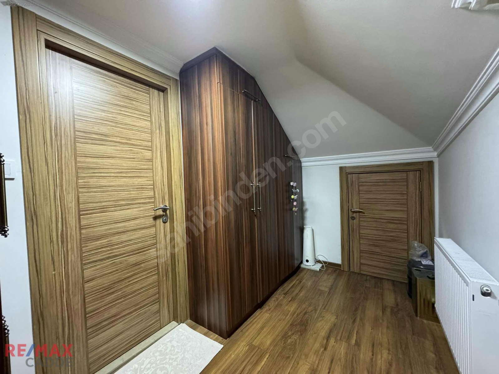 Kartal Karlıktepe 5+2 Teraslı Özel Yapılı Satılık Dubleks Daire