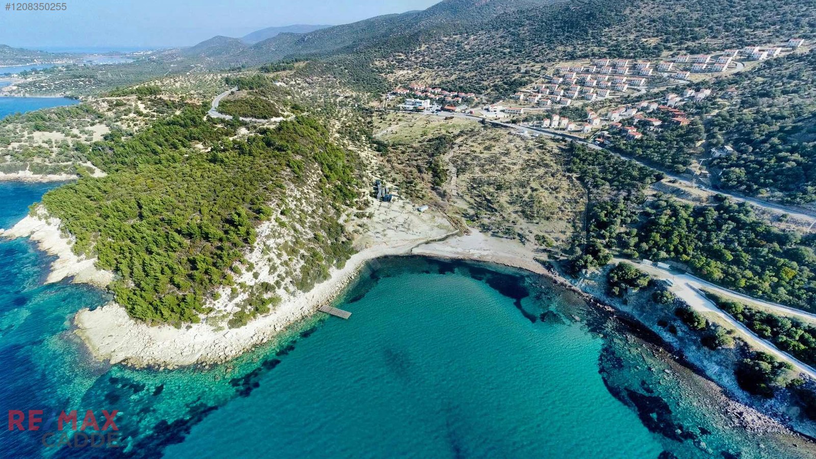 Dikili Bademli'de Denize 200 metre Mesafede Zeytinlik Yatırımlık