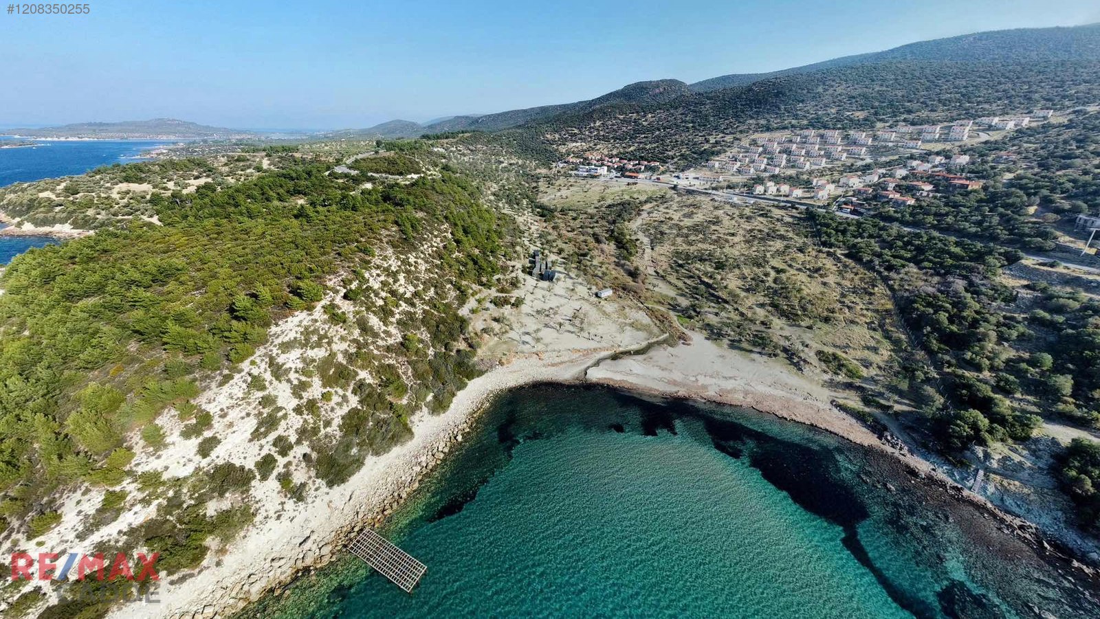 Dikili Bademli'de Denize 200 metre Mesafede Zeytinlik Yatırımlık