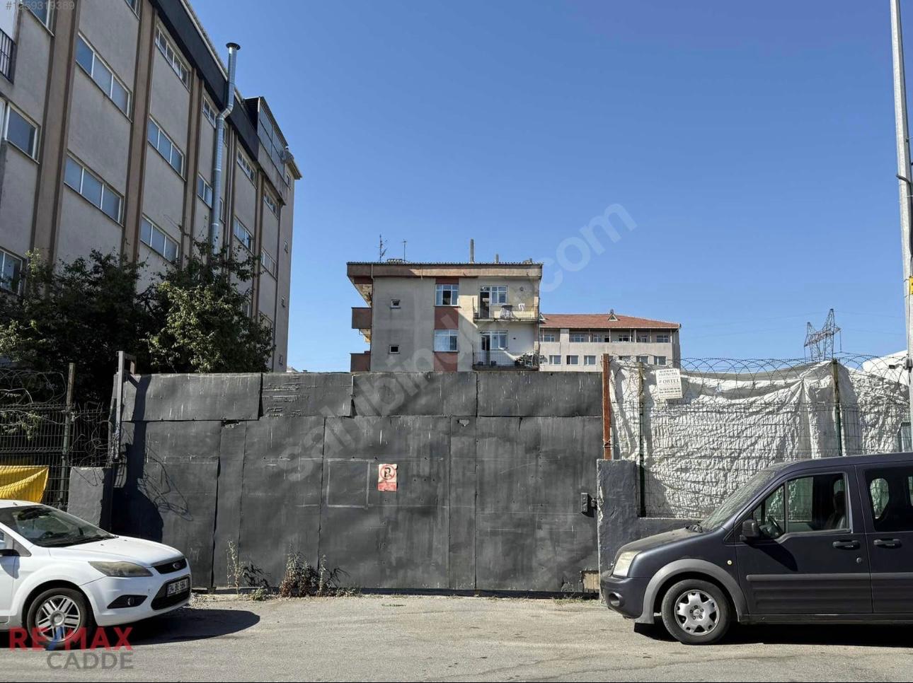 Ataşehir Ferhatpaşa 101. Sok Ticari ve Konut İmarlı 512 m2 Arsa