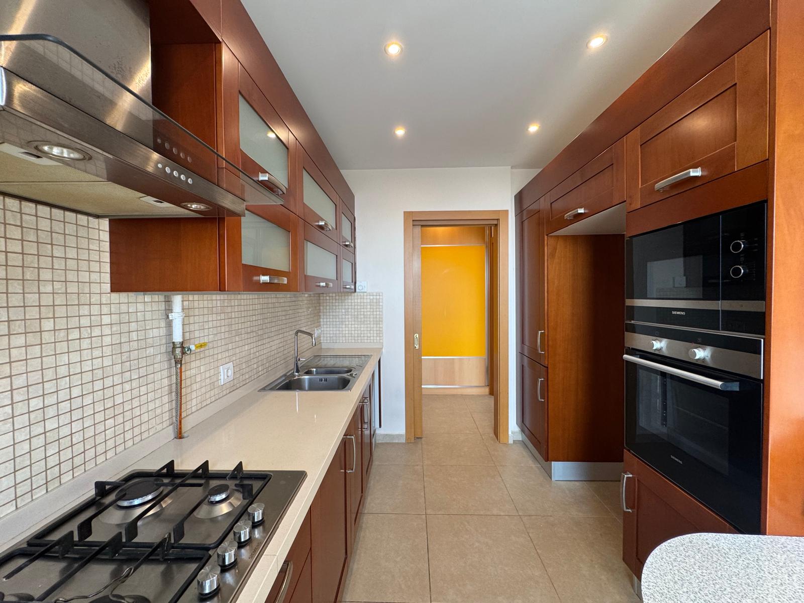 Şaşkınbakkal Sahil'de Lebiderya Deniz Manzaralı Katta Tek lüks