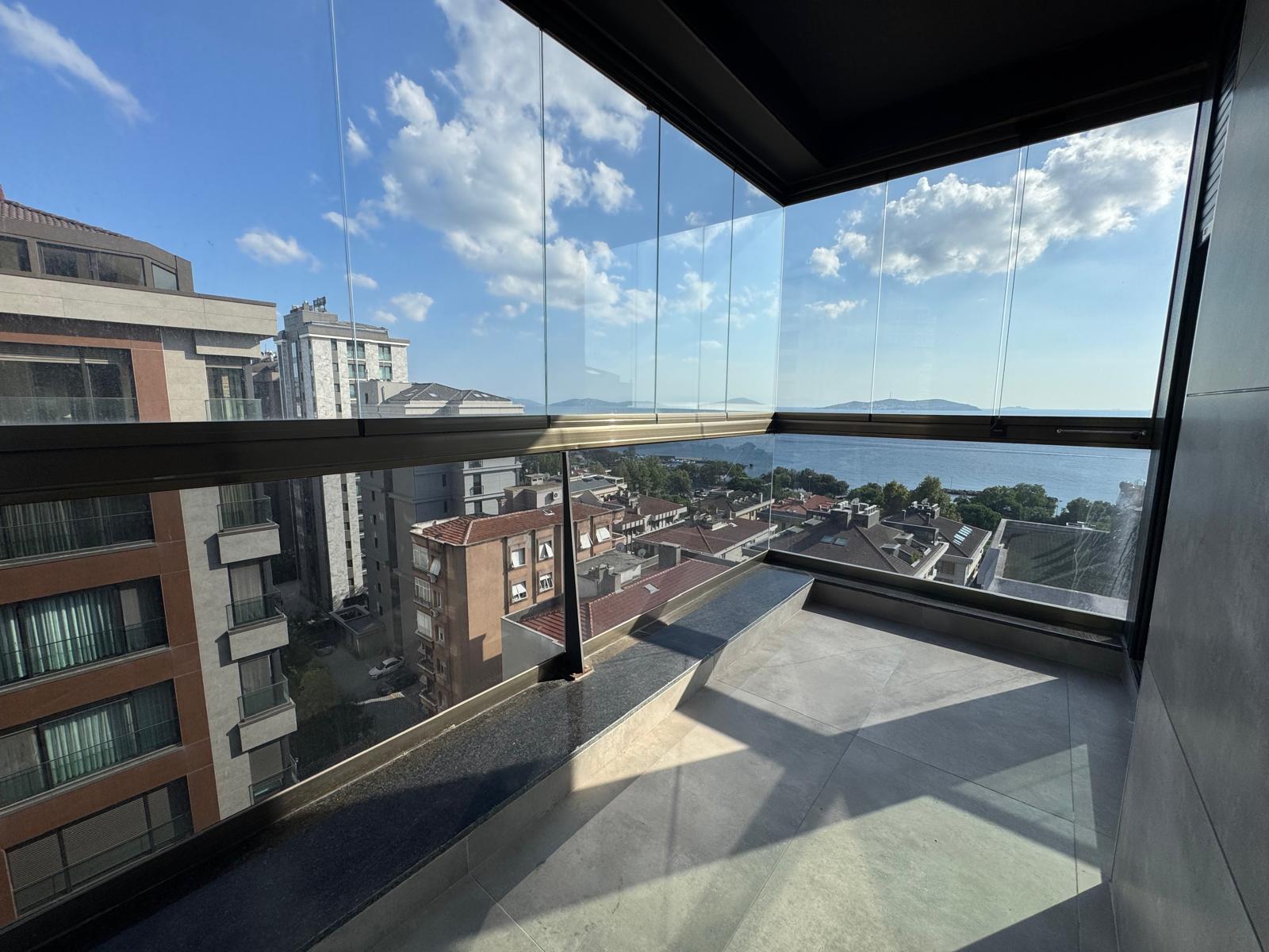 Şaşkınbakkal Sahil'de Lebiderya Deniz Manzaralı Katta Tek lüks