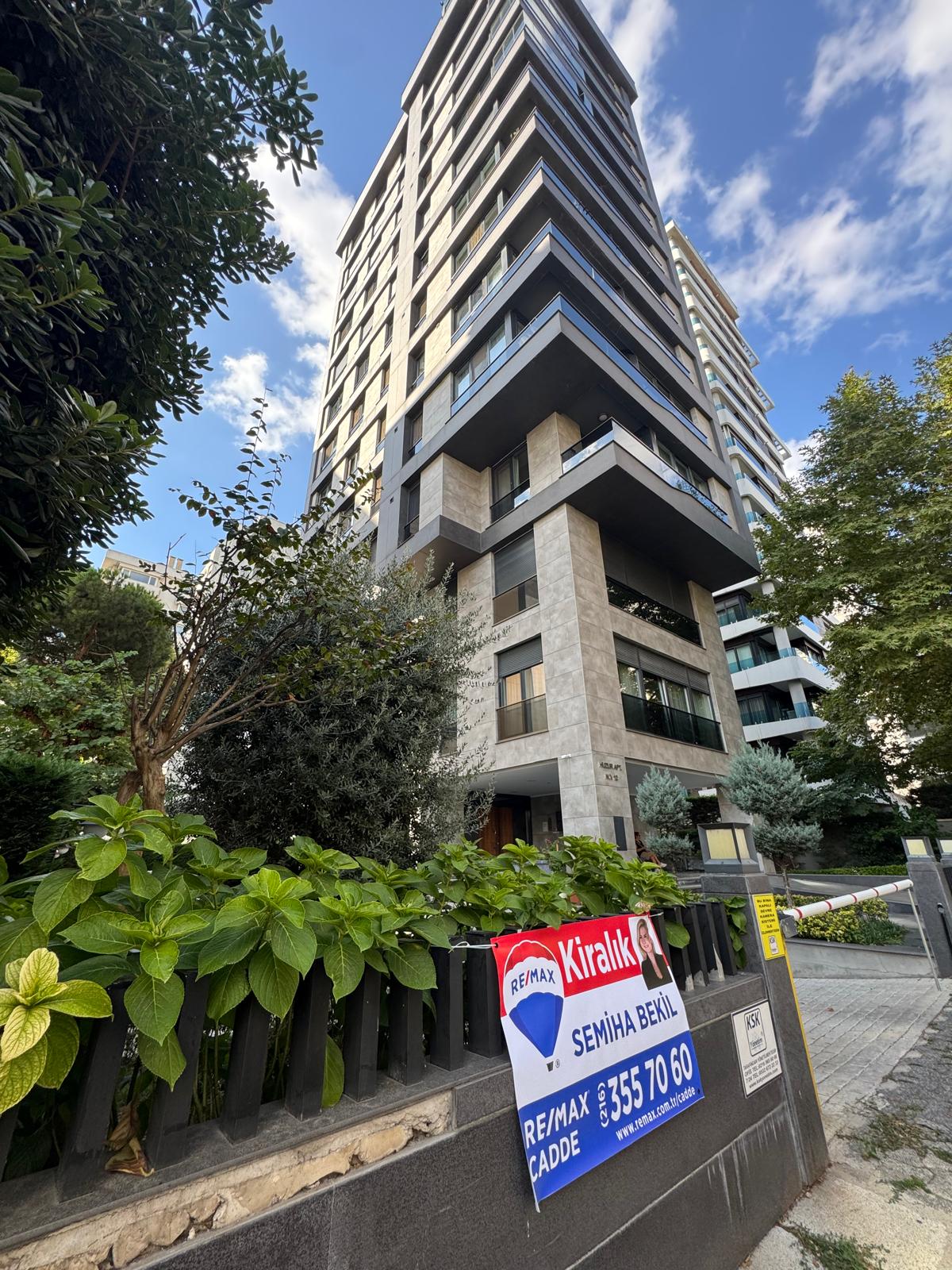 Şaşkınbakkal Sahil'de Lebiderya Deniz Manzaralı Katta Tek lüks